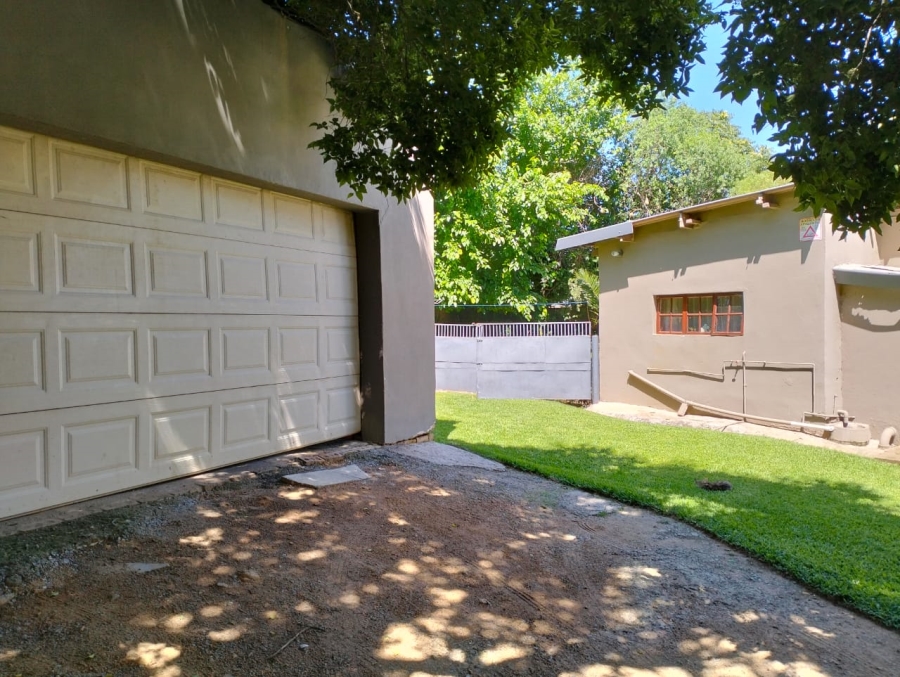 5 Bedroom Property for Sale in Songloed North West